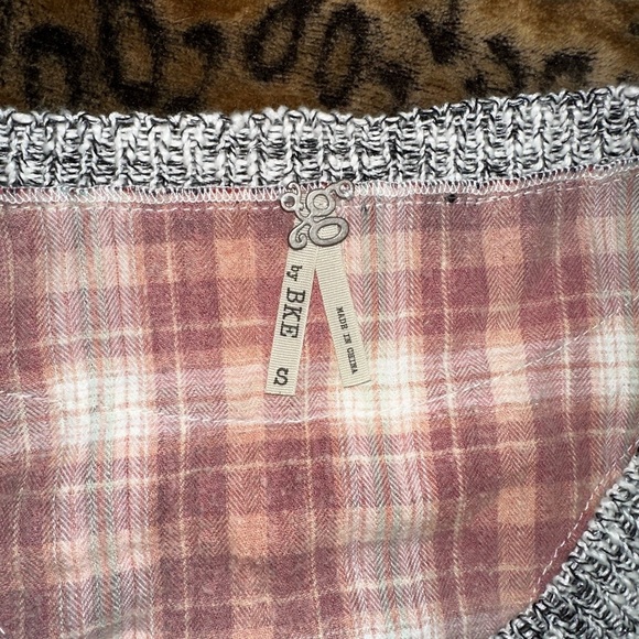 BKE Boutique Mixed Knit Plaid Lined Cardigan Sweater Small - Picture 5 of 11